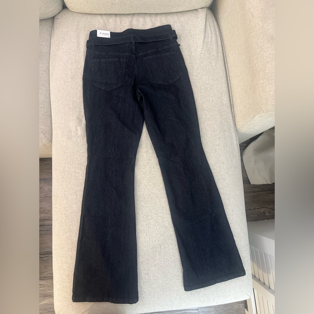 D. Jeans High Waist Flare | Size 6 | Dark Blue | NWT - Picture 3 of 8